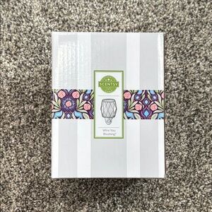 Scentsy "Wire You Blushing?"  Wax Warmer